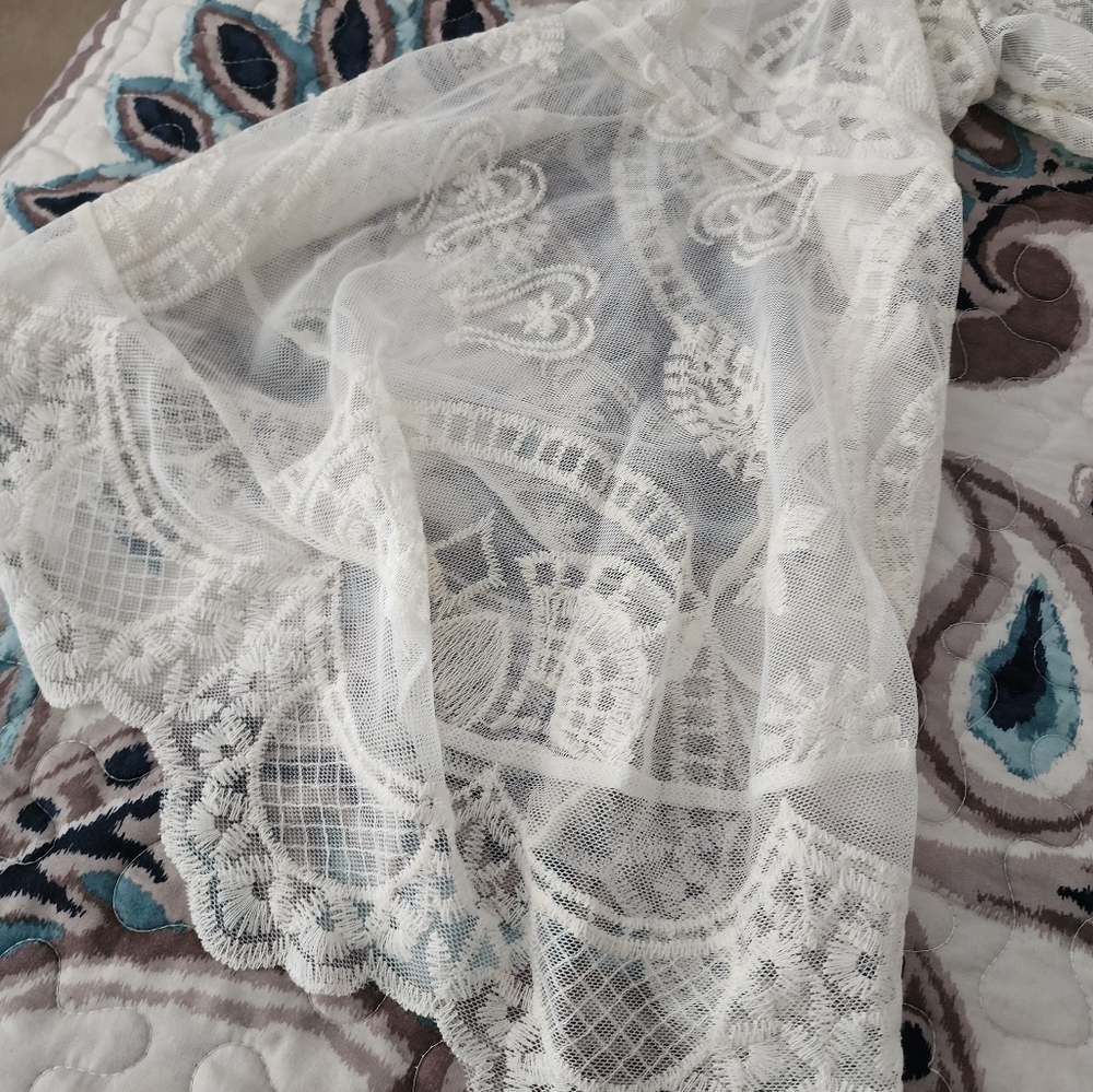 Torrid - Picture 3 of 4